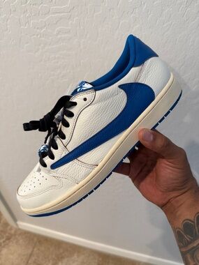 AUTHENTIC!! Nike Air Jordan 1 Low Travis Scott Fragment Sail DM7866-104 Multiple